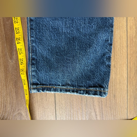 Levis 501 Premium Jeans Womens 33x29 Medium Wash Original Fit Button Fly 'Big E' - Picture 3 of 12